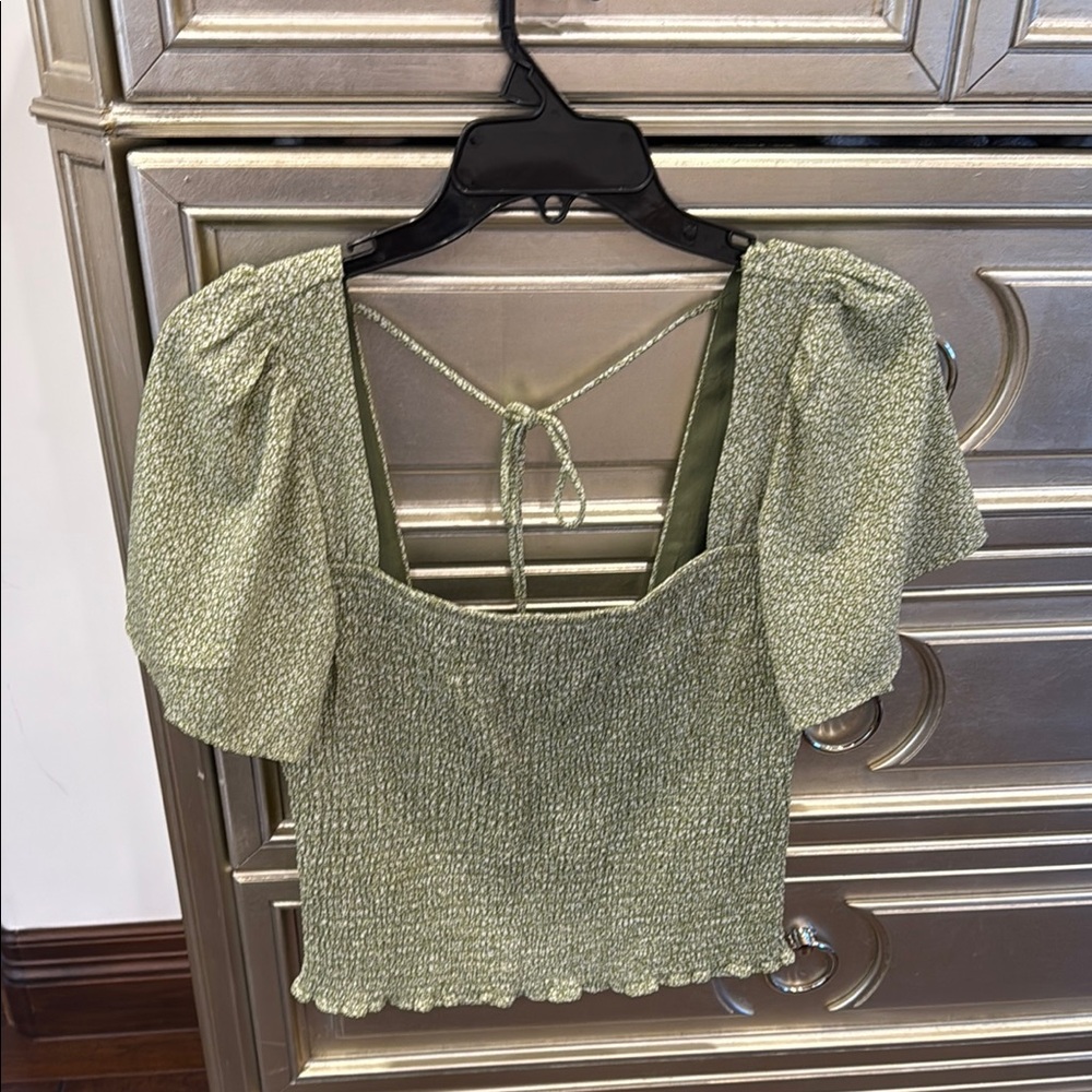 Abercrombie & Fitch Textured Sage Blouse
